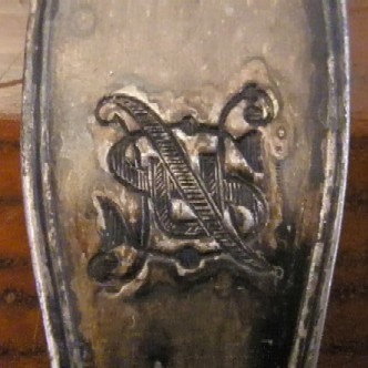 Threaded Oval pattern Wilcox Silverplate Co with Stylized USN initials
