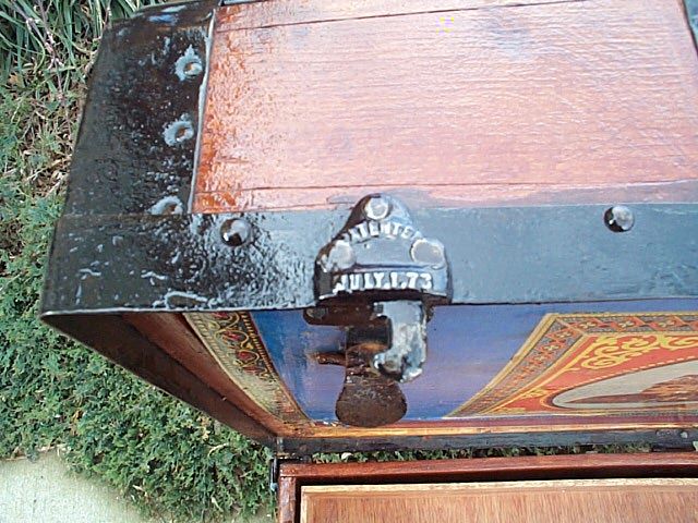 Antique Jenny Trunk #224 '; return true