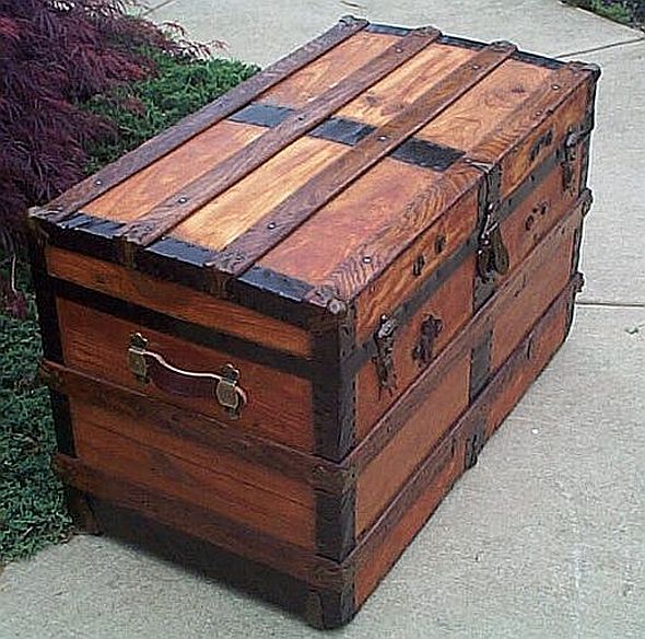 Antique Trunk #230