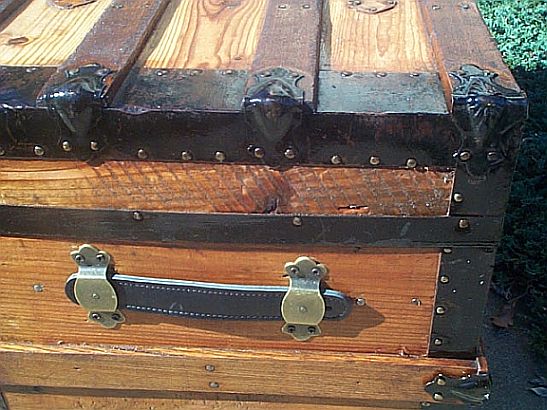 Antique Trunk #251
