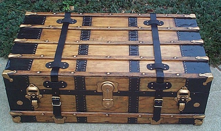 Antique Trunk #252