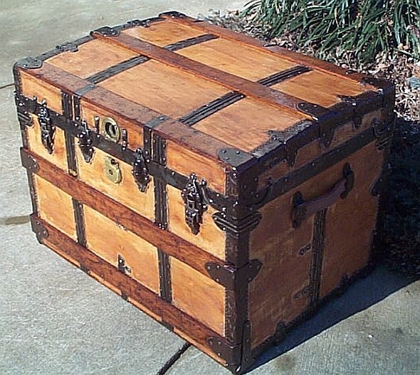 Antique Trunk #268