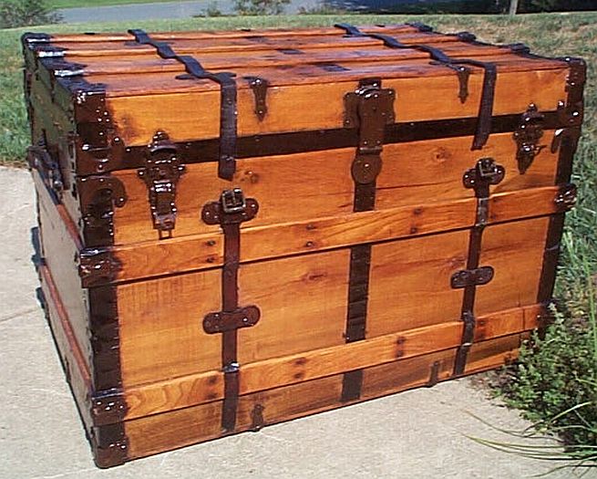 Refurbished Antique Trunks #282