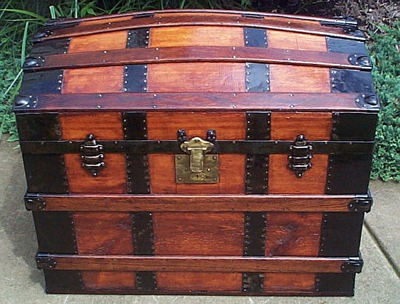 dome top antique trunk 317