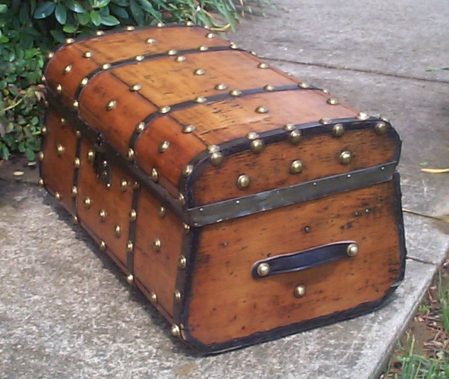 803 Jenny Lind Restored Antique Trunks For Sale Dome Tops Humpbacks