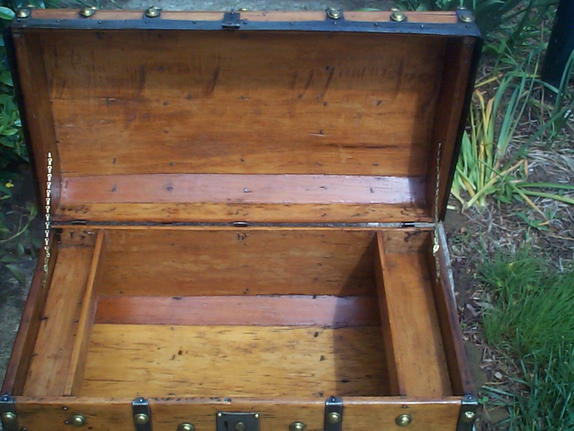 803 Jenny Lind Restored Antique Trunks For Sale Dome Tops Humpbacks