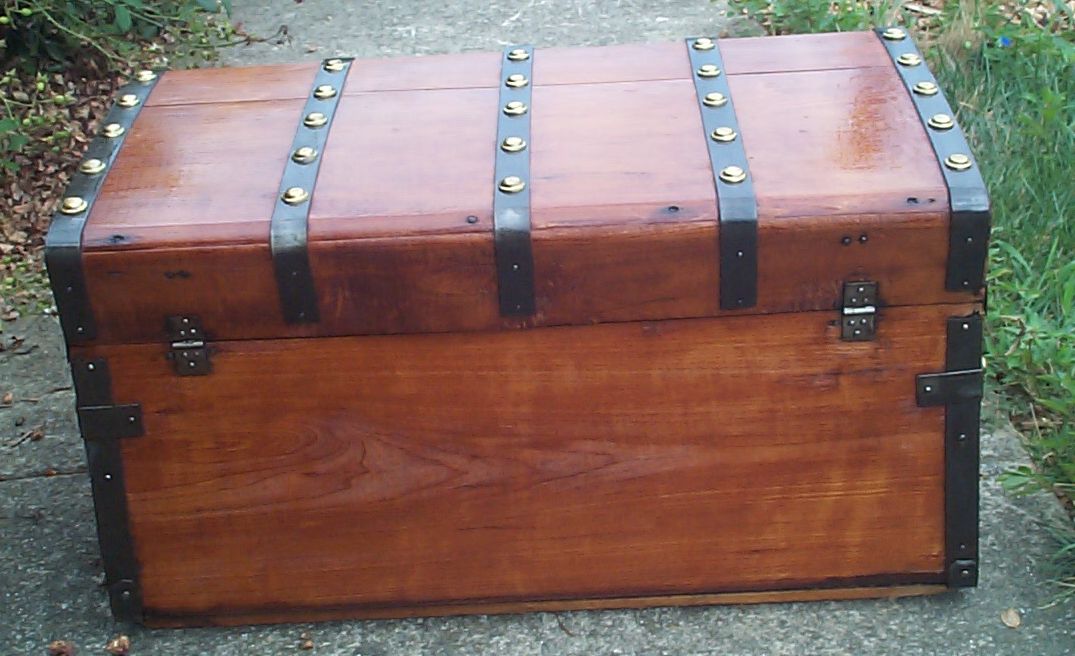 restored wood flat top jenny lind antique trunk 840