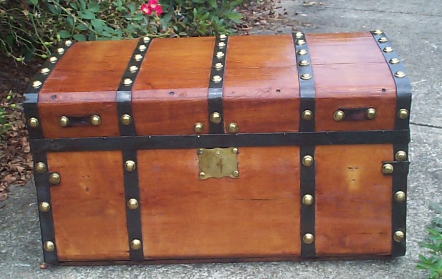 restored wood flat top jenny lind antique trunk 840