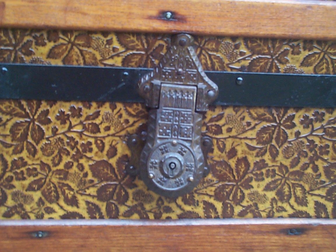 843 Restored Antique Trunks and Steamer Trunks For Sale Dome Tops Humpbacks Flat Tops and Roll