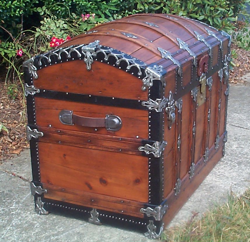 restored all dome wood top oak slat trunk for sale 826