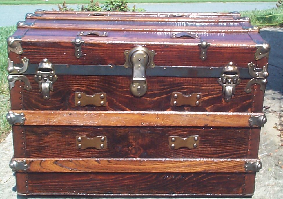 Jumbo Vintage Steamer Trunk, Second Use Building Materials and Salvage