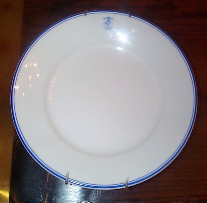 argentinian navy plate with blue anchor topmark 