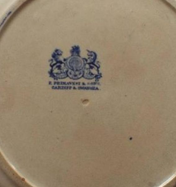 Mess No 1 british royal navy mess plate with Roses, Thistle, Clover, Flags and Anchor pattern