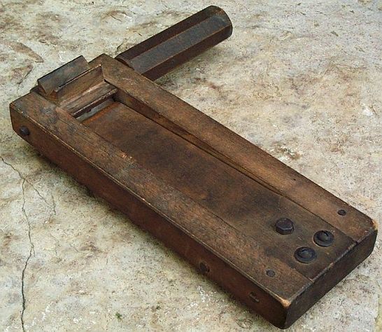 British Royal Navy battle rattle 19th century