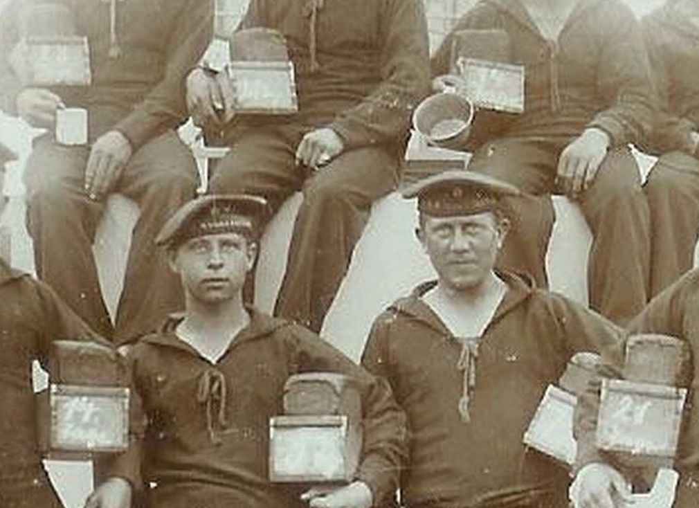 german navy kaiserliche marine reichsmarine standard issue regulation ditty box