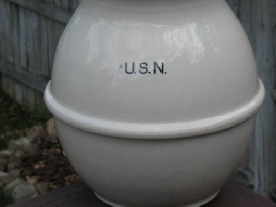 US Navy Personal Hygiene Slop Pot
