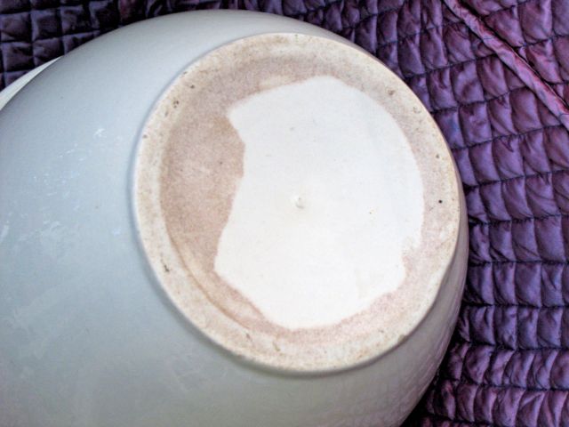 us navy porcelain amphora-like floor mounted fresh water pitcher bottom