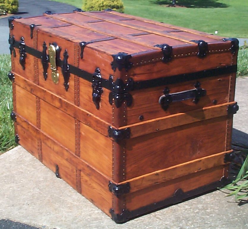 658 Restored Antique Trunks For Sale Dome Tops Humpbacks Flat Tops