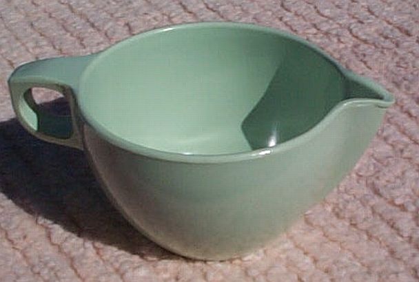 usmc marine corps green plastic enlisted mess creamer or milk pitcher