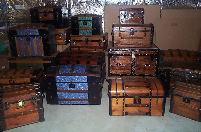 Steamer Trunk Motif Navy Dresser