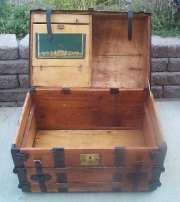 Pirate Chest #95 front open view