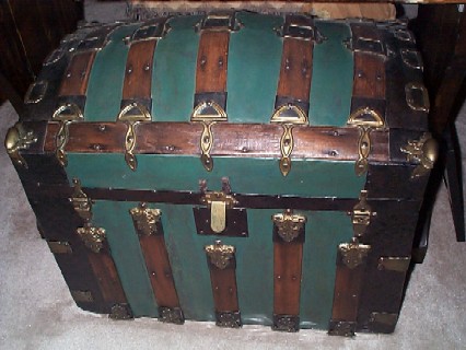 Vintage Steamer Trunk — Pain in the Attic